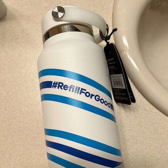 Hydroflask - Picture 3 of 7